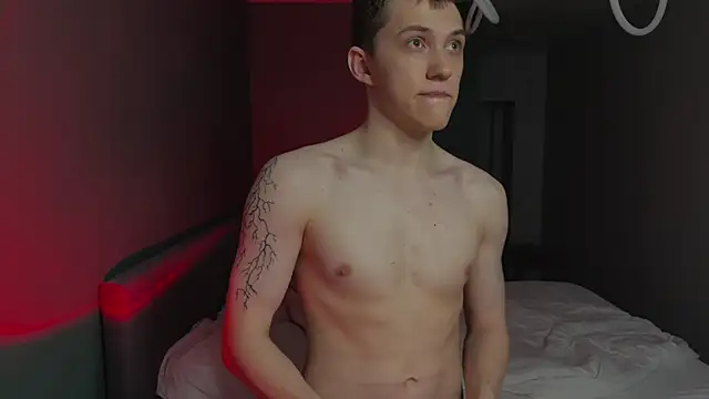 Snapshot of cronck52 chatting on February 20, 2026, 10:43 pm cronck52 online show from February 20, 2026, 10:43 pm