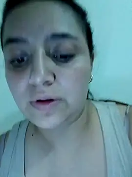 Snapshot of MajoArias chatting on February 28, 2026, 2:34 am MajoArias online show from February 28, 2026, 2:34 am