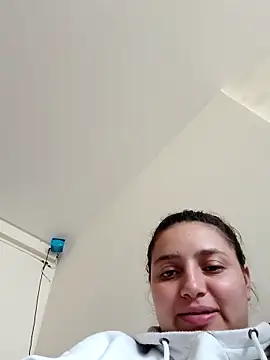 MajoArias online show from March 13, 2026, 9:32 pm