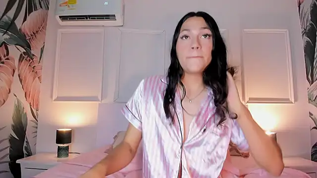 Snapshot of Rubii_Cutee chatting on May 25, 2026, 11:16 am Rubii Cutee online show from May 25, 2026, 11:16 am