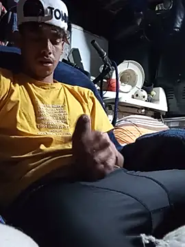 Snapshot of baby_22cm chatting on June 5, 2026, 6:09 am baby 22cm online show from June 5, 2026, 6:09 am