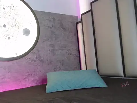 Sharlo Alvarez online show from February 18, 2026, 8:16 pm