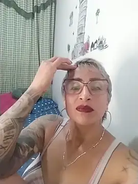 Snapshot of Charlotte_gray_ chatting on February 11, 2026, 11:32 pm Charlotte gray online show from February 11, 2026, 11:32 pm