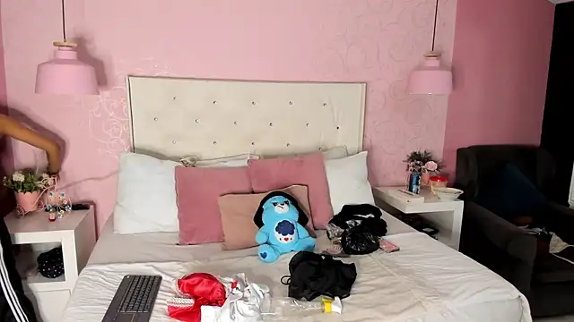 GaiaMonet online show from February 21, 2026, 8:21 pm