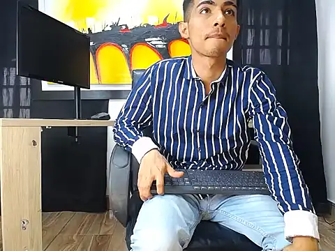 Snapshot of Apolo_Richards chatting on February 6, 2026, 8:34 pm Apolo Richards online show from February 6, 2026, 8:34 pm