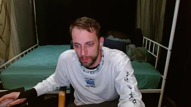 Snapshot of cguffey2284 chatting on February 25, 2026, 12:53 am cguffey2284 online show from February 25, 2026, 12:53 am