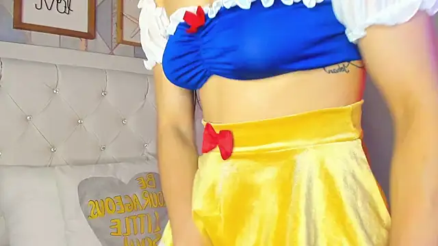 luna forever7 online show from April 9, 2026, 7:19 pm