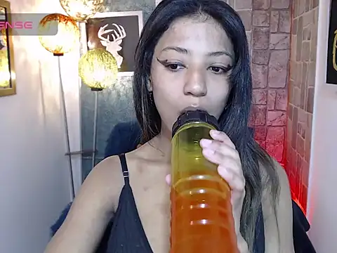 Scarleet miaa online show from February 19, 2026, 6:59 pm