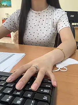 Celeste SexyY online show from April 14, 2026, 12:49 am