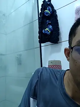 MOREN044 online show from March 22, 2026, 10:57 pm