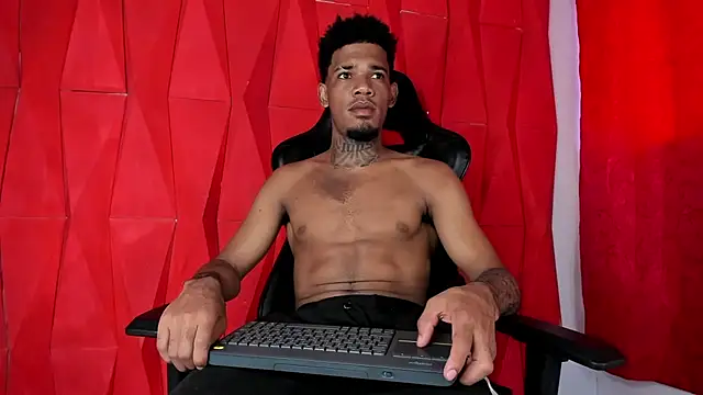 Snapshot of Nehemiaa_boy chatting on May 22, 2026, 12:00 pm Nehemiaa boy online show from May 22, 2026, 12:00 pm