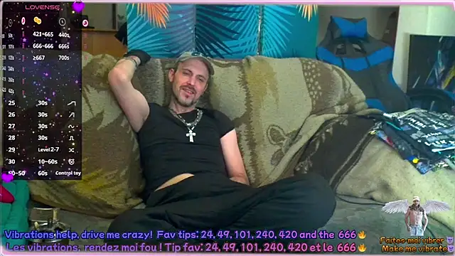 Snapshot of SwatRocShy chatting on February 26, 2026, 7:29 am SwatRocShy online show from February 26, 2026, 7:29 am