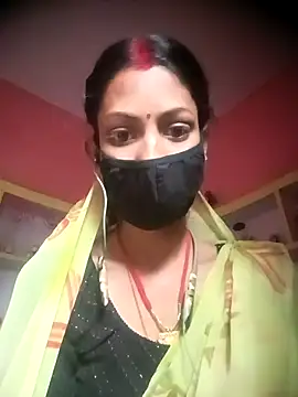 Snapshot of BIG_QWEEN_NO1 chatting on February 8, 2026, 5:44 am BIG QWEEN NO1 online show from February 8, 2026, 5:44 am