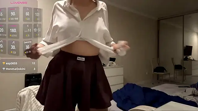 Snapshot of ElliKrovel chatting on February 25, 2026, 5:11 pm ElliKrovel online show from February 25, 2026, 5:11 pm