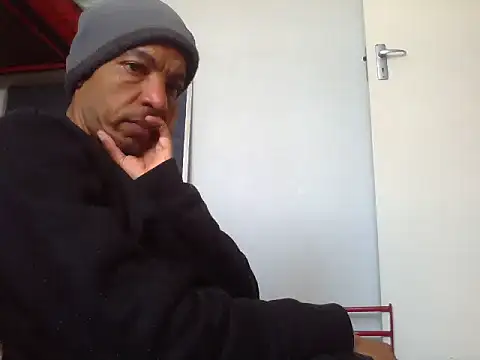 Snapshot of lavelle26 chatting on May 16, 2026, 10:47 am lavelle26 online show from May 16, 2026, 10:47 am