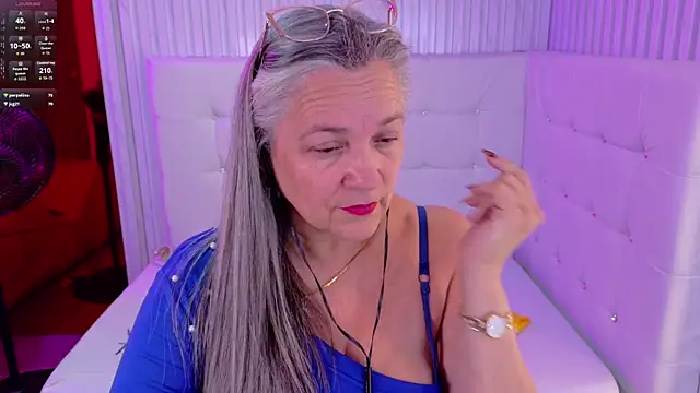  Missevie online show from February 19, 2026, 3:46 am