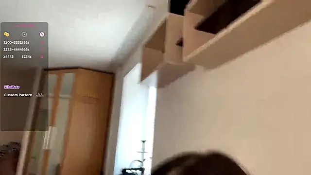 Snapshot of LakendraNoren chatting on February 14, 2026, 6:43 am LakendraNoren online show from February 14, 2026, 6:43 am