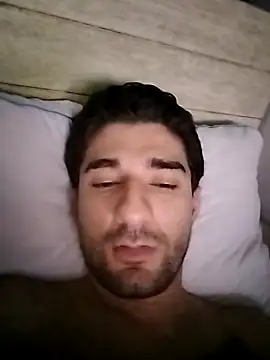 Snapshot of Camilo696903 chatting on February 18, 2026, 10:44 am Camilo696903 online show from February 18, 2026, 10:44 am