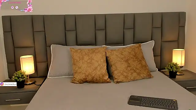 Amelie Belle  online show from February 23, 2026, 1:41 pm