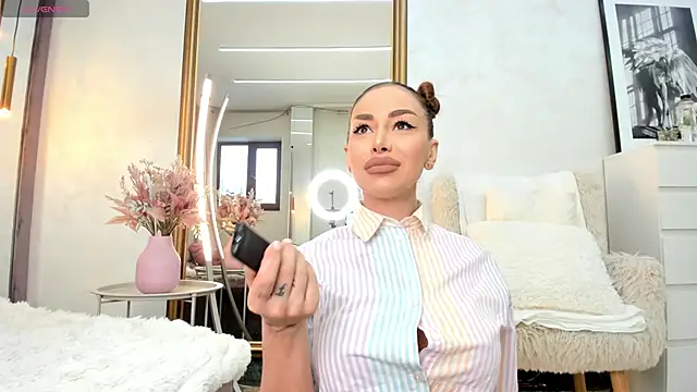 ElinaMoon  online show from February 27, 2026, 6:57 am