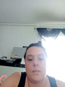 Snapshot of louisa36 chatting on March 1, 2026, 10:50 am louisa36 online show from March 1, 2026, 10:50 am