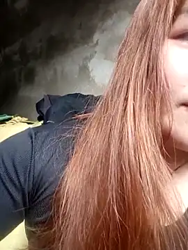 Snapshot of Miesi-c2clove chatting on March 1, 2026, 9:44 am Miesi-c2clove online show from March 1, 2026, 9:44 am