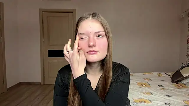 Snapshot of Milayouknow chatting on February 12, 2026, 7:47 am Milayouknow online show from February 12, 2026, 7:47 am