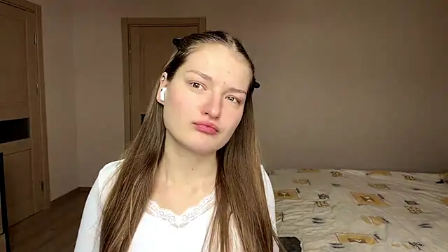 Snapshot of Milayouknow chatting on February 13, 2026, 7:59 am Milayouknow online show from February 13, 2026, 7:59 am