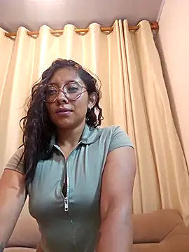 Snapshot of Camila_Lopez1 chatting on February 10, 2026, 2:48 am Camila Lopez1 online show from February 10, 2026, 2:48 am