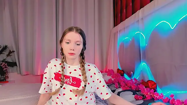 Snapshot of lada2k4 chatting on February 25, 2026, 5:28 am lada2k4 online show from February 25, 2026, 5:28 am