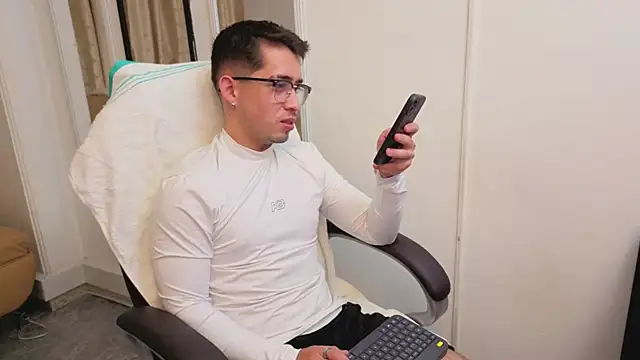 Tommas Jhonson online show from March 8, 2026, 2:26 am