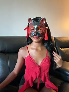 Snapshot of LadyKitsune chatting on July 13, 2026, 10:45 pm LadyKitsune online show from July 13, 2026, 10:45 pm