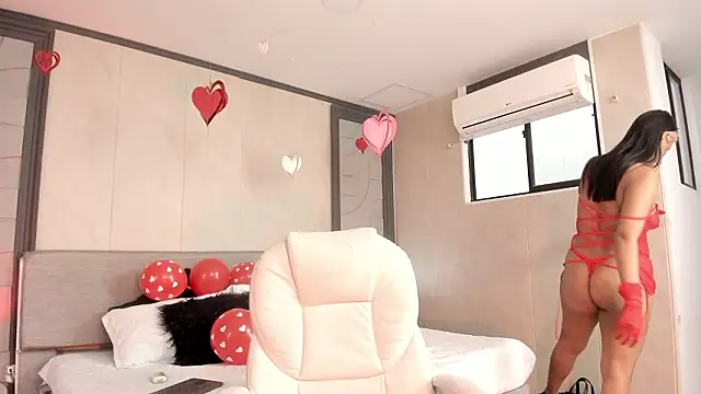 Snapshot of alicee_clark_ chatting on February 14, 2026, 1:30 pm alicee clark online show from February 14, 2026, 1:30 pm