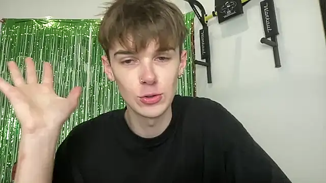 Snapshot of YourMilkyGuy chatting on March 3, 2026, 4:35 pm YourMilkyGuy online show from March 3, 2026, 4:35 pm