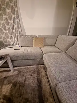 Snapshot of Latina25Europian30 chatting on February 21, 2026, 12:00 am Latina25Europian30 online show from February 21, 2026, 12:00 am