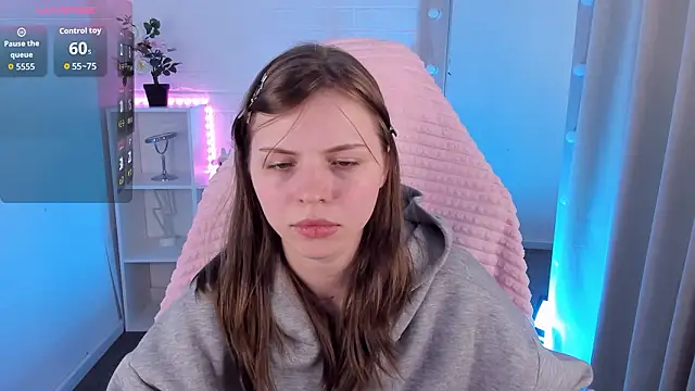 LesleySky online show from February 24, 2026, 4:27 pm