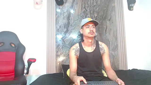 Damian-and-Camerum online show from April 22, 2026, 3:20 am