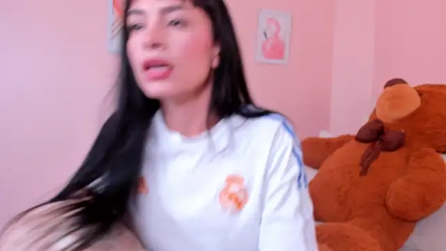 violeta rodriguezz online show from April 13, 2026, 4:56 pm