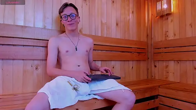 close friends online show from June 25, 2026, 2:32 pm