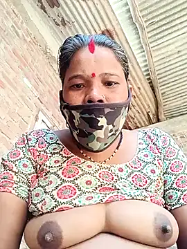 Snapshot of Kirti_sacsena chatting on February 16, 2026, 5:58 am Kirti sacsena online show from February 16, 2026, 5:58 am