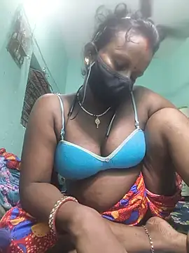Snapshot of PRIYAGOYAL chatting on July 11, 2026, 10:29 am PRIYAGOYAL online show from July 11, 2026, 10:29 am