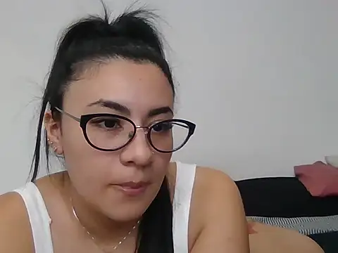 Snapshot of Agusgold22 chatting on May 6, 2026, 2:55 pm Agusgold22 online show from May 6, 2026, 2:55 pm