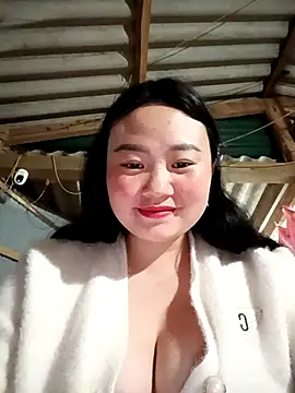 Snapshot of lisn-cute chatting on February 9, 2026, 1:15 pm lisn-cute online show from February 9, 2026, 1:15 pm