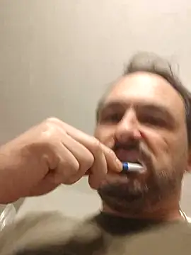 Luluberlu04 online show from April 9, 2026, 5:29 am