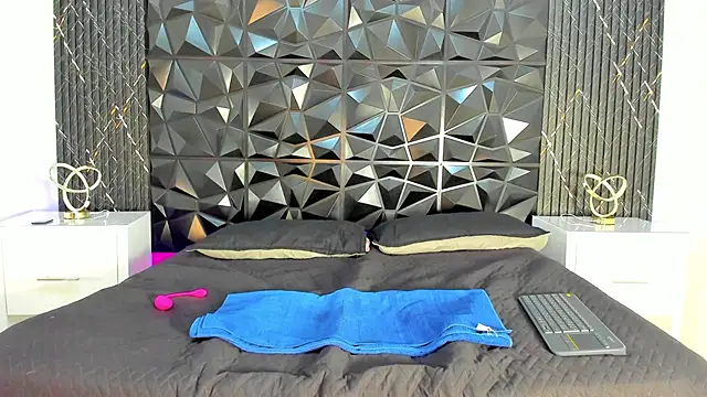 JazminMonroee  online show from March 20, 2026, 4:06 am