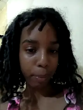 Snapshot of Roxilover chatting on February 8, 2026, 1:20 am Roxilover online show from February 8, 2026, 1:20 am