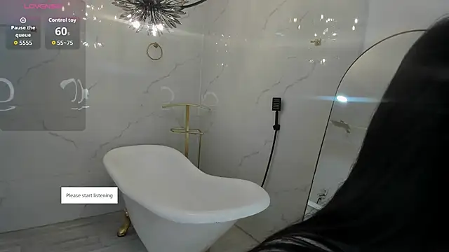 Snapshot of zharia_lux_25 chatting on February 26, 2026, 11:31 am zharia lux 25 online show from February 26, 2026, 11:31 am