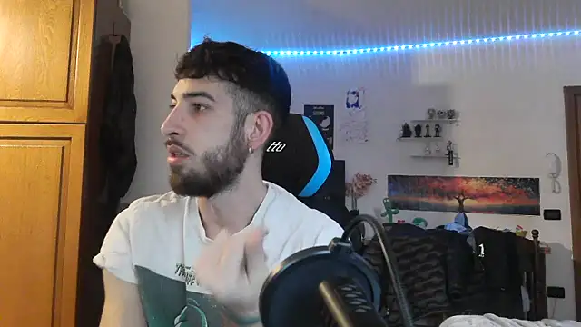 Snapshot of maestroboris95 chatting on February 17, 2026, 10:34 am maestroboris95 online show from February 17, 2026, 10:34 am