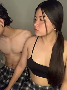 Snapshot of Damn__Love chatting on March 1, 2026, 10:56 pm Damn Love online show from March 1, 2026, 10:56 pm