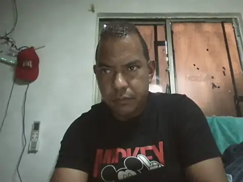Quillero18 online show from June 4, 2026, 3:07 pm